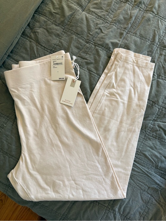 Good American Pants - Good American bone colored Leggings